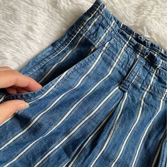 American Eagle Striped Shorts Women s Size 8 - Picture 3 of 6